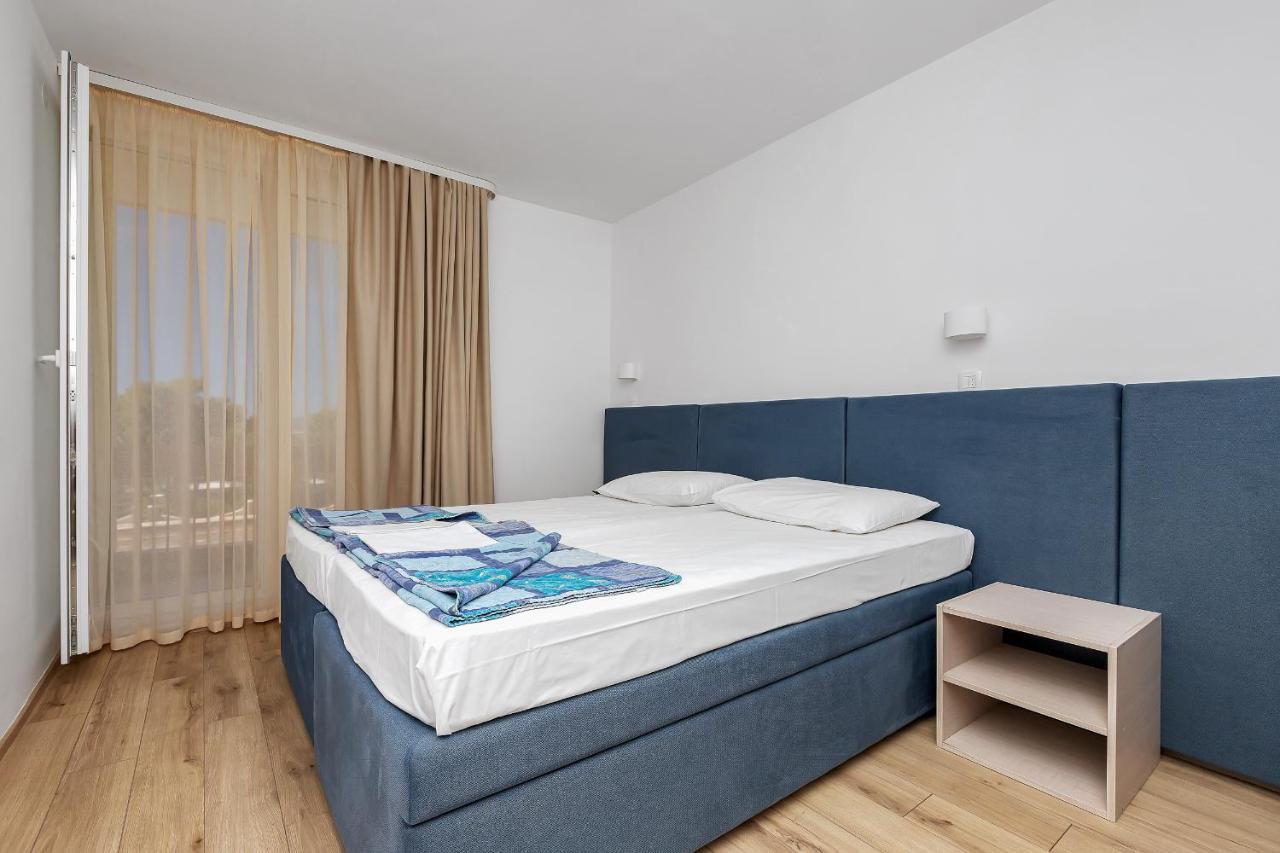 Hotel Alem Baska Voda Exterior photo